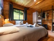 Chalet Lacuzon with private sauna and whirlpool-10