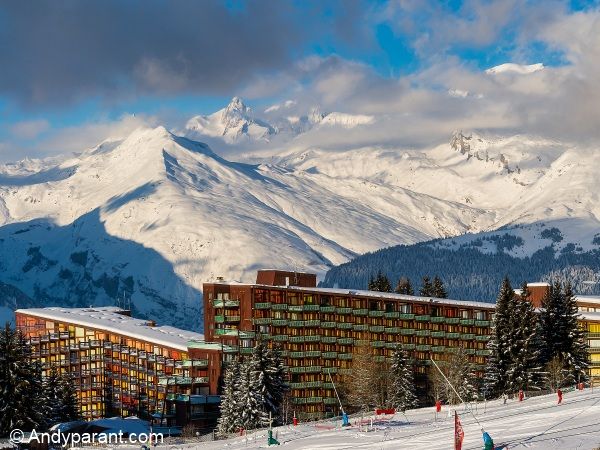 Ski village Largest village of the Arc, with lively après-ski-1