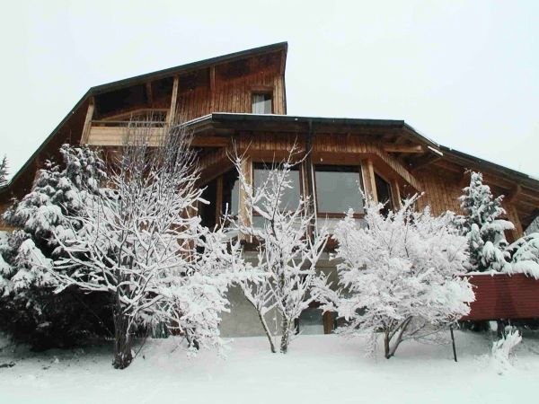 Chalet La Couqueille with outside-whirlpool