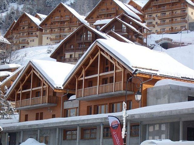 Chalet-apartment Les Chalets D'Adrien apartment 9