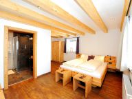 Chalet-apartment Berghof combi, with two (private) infrared cabins-11