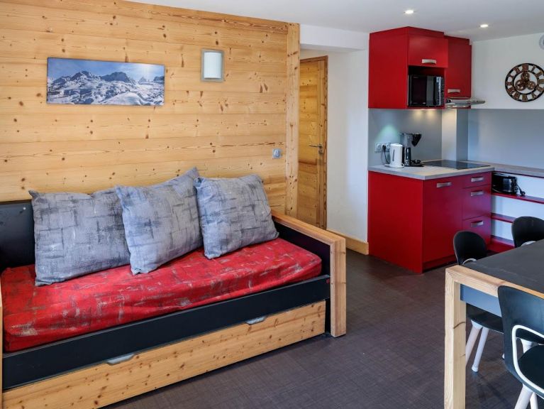 Apartment Backgammon