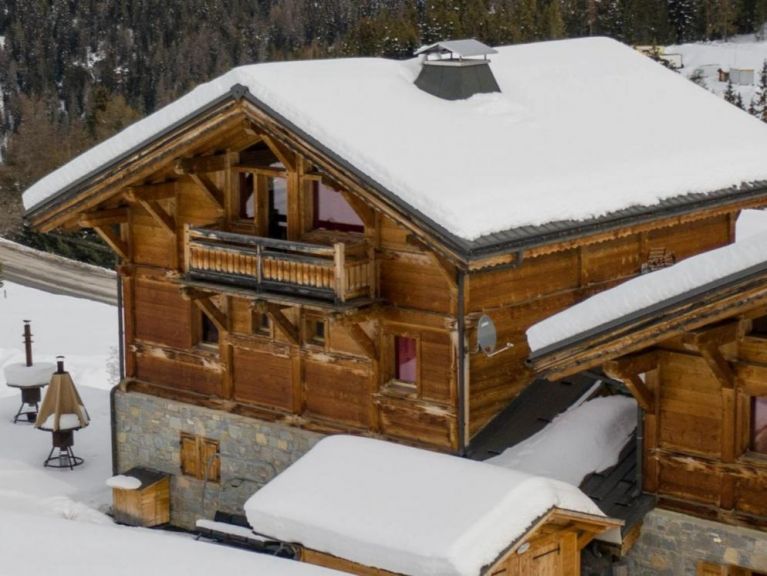 Chalet du Cocoon Pierra Menta 2 with sauna and shared outdoor hot tub