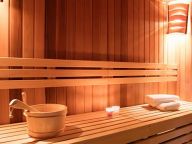 Chalet Imperial with sauna and outdoor whirlpool-19