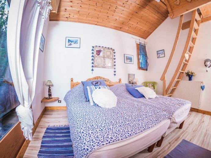 Chalet La Couqueille with outside-whirlpool