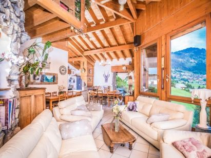 Chalet La Couqueille with outside-whirlpool-2