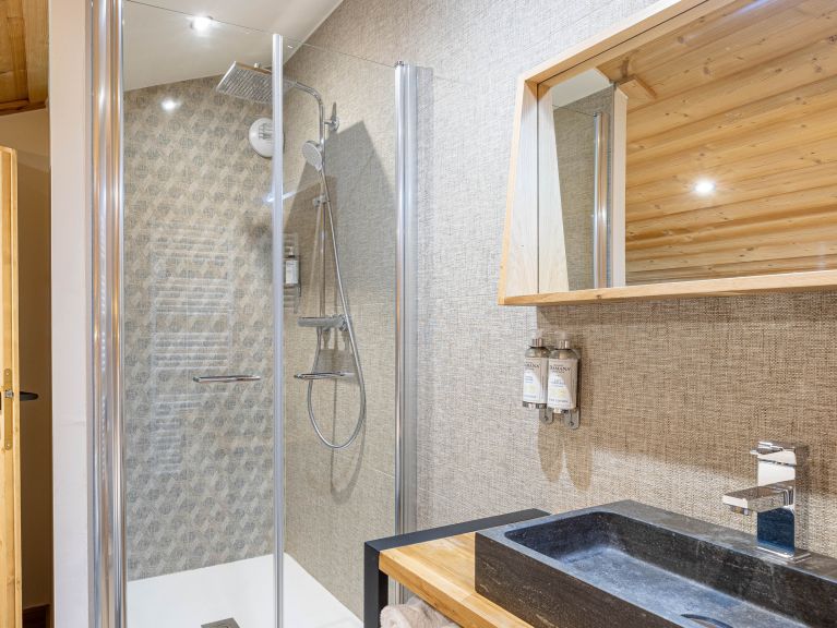 Apartment W2050