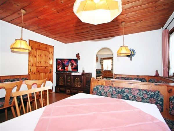 Chalet-apartment Hollenzen