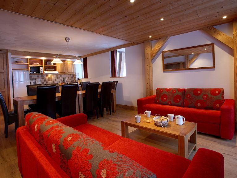 Chalet-apartment La Cime des Arcs with cabin