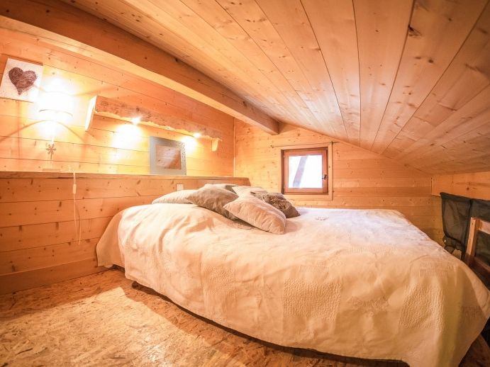 Chalet La Couqueille with outside-whirlpool