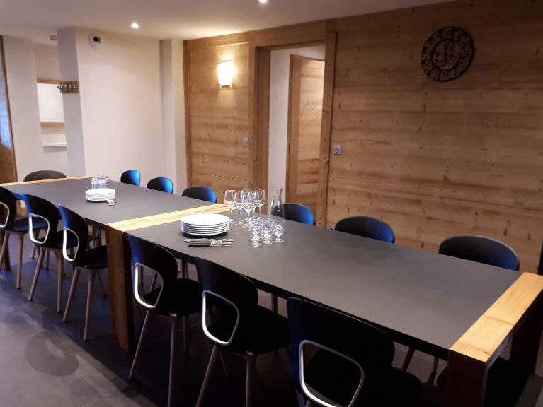 Apartment Backgammon