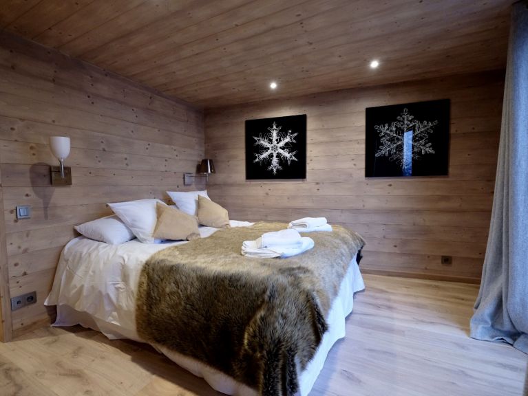 Chalet De Vallandry Nowen with sauna and outside whirlpool