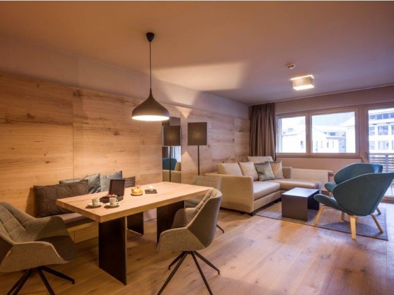 Apartment Postresidenz Grünberg with private infrared cabin