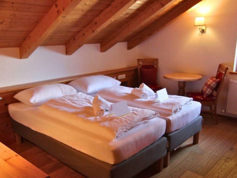 Chalet Anna Maria catering included