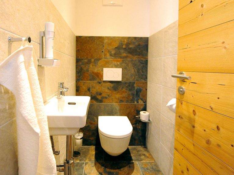 Chalet-apartment Berghof with (private) infrared cabin