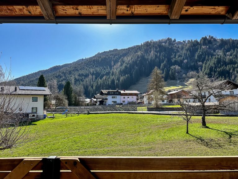 Chalet-apartment Our's Living