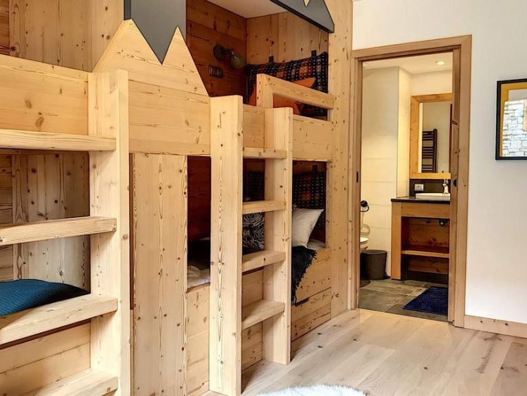 Chalet Caseblanche Viperae with sauna and whirlpool