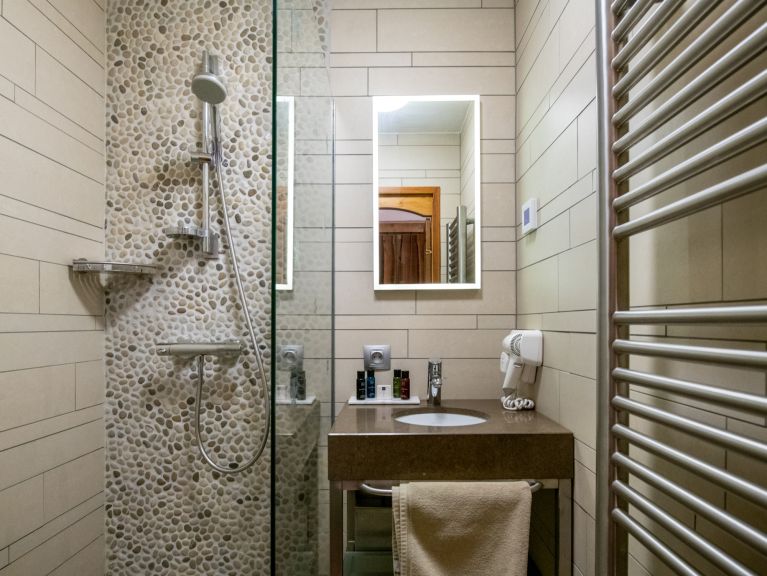 Chalet Le Hameau des Marmottes with family room and sauna