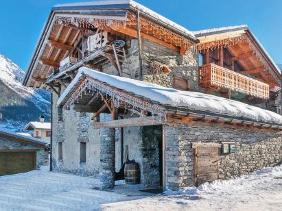 Chalet Père Marie with outdoor whirlpool and sauna-1