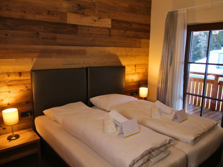 Chalet Crystal catering included
