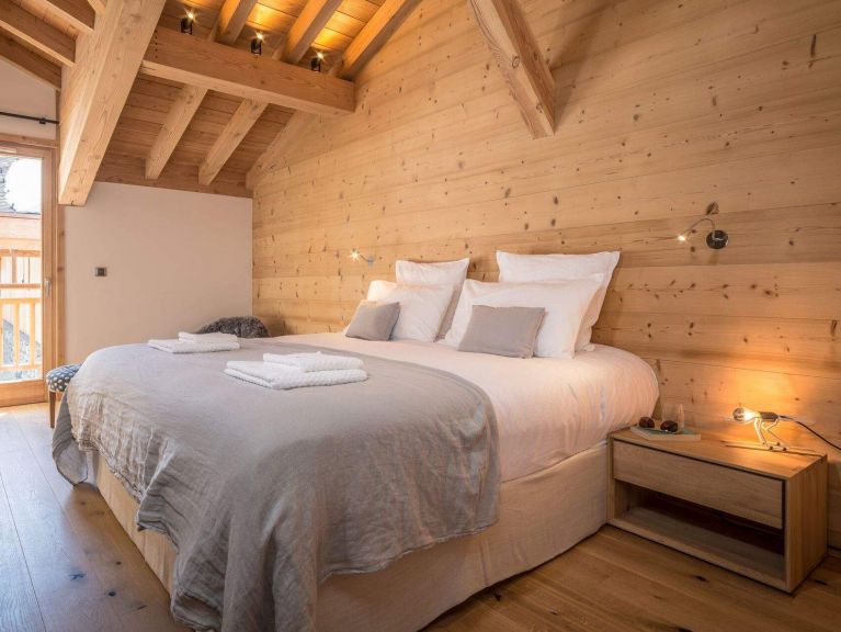 Chalet Caseblanche Chanterella with fire place, sauna and whirlpool