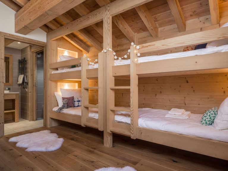 Chalet Caseblanche Chanterella with fire place, sauna and whirlpool