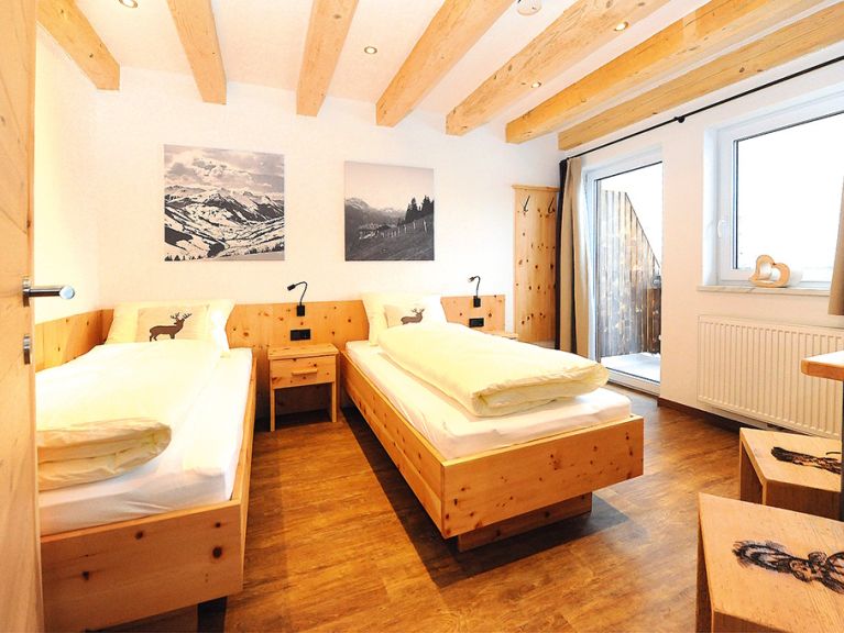 Chalet-apartment Berghof with (private) infrared cabin