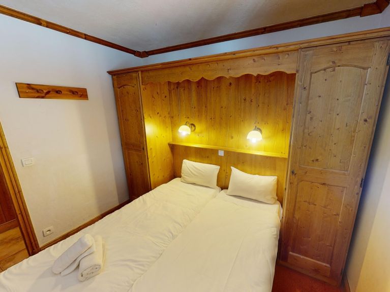 Chalet-apartment Les Arolles