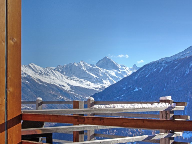 Chalet sur Piste with private sauna