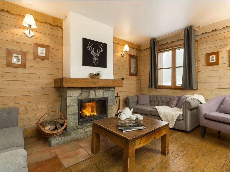 Chalet de L'Altiport Type DGA e.g. Anika