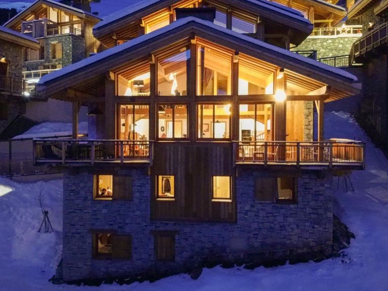 Chalet Caseblanche Eceel with wood stove