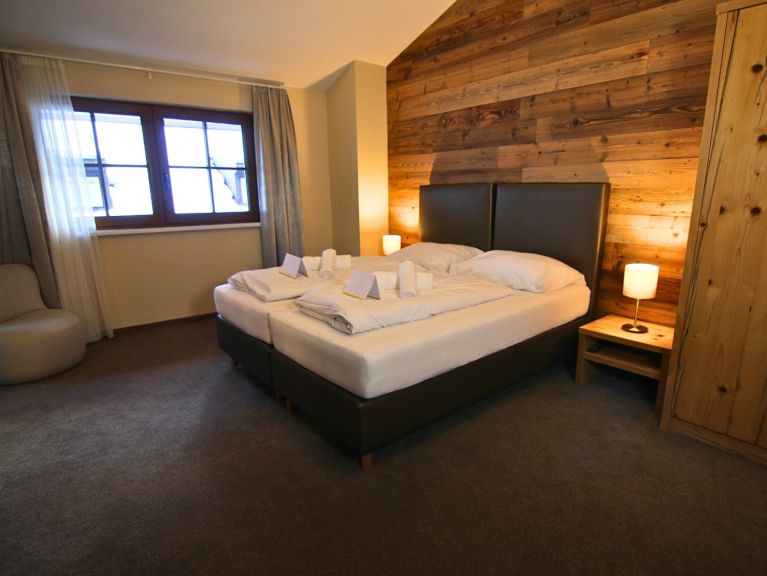 Chalet Crystal catering included
