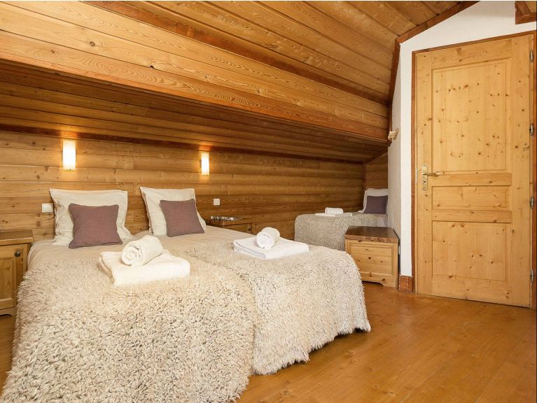 Chalet de L'Altiport Type DGA e.g. Anika