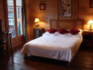 Chalet Le Vieux catering included and private sauna-14