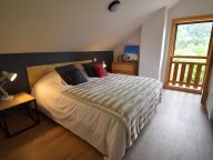Chalet Des Etoiles d'Antoine & Mary with infrared sauna-9