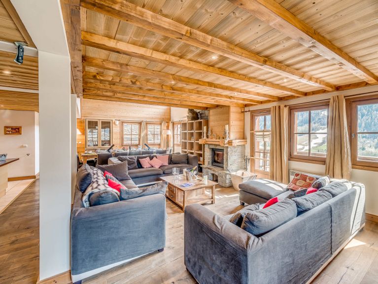 Chalet Whistler with private sauna and outside whirlpool