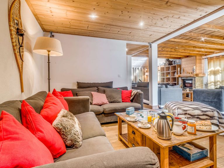 Chalet Whistler with private sauna and outside whirlpool