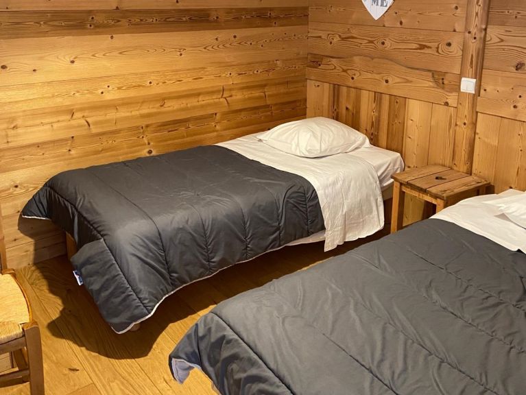 Chalet-apartment Fleur des Alpes Gentiane