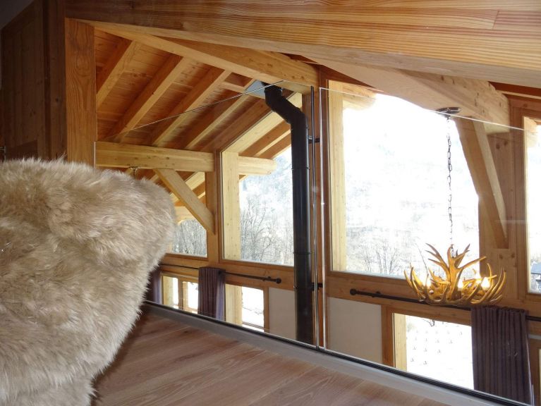 Chalet Caseblanche Luna with wood stove, sauna and whirlpool