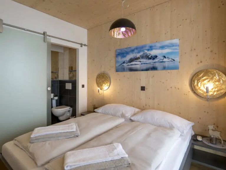 Chalet Reiteralm with outdoor hot tub