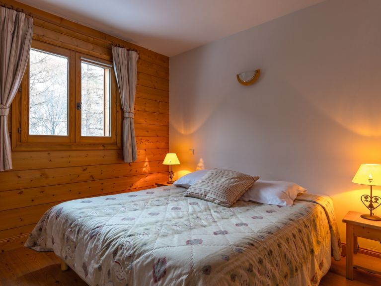 Chalet-apartment Le Hameau du Rocher Blanc with sleeping corner
