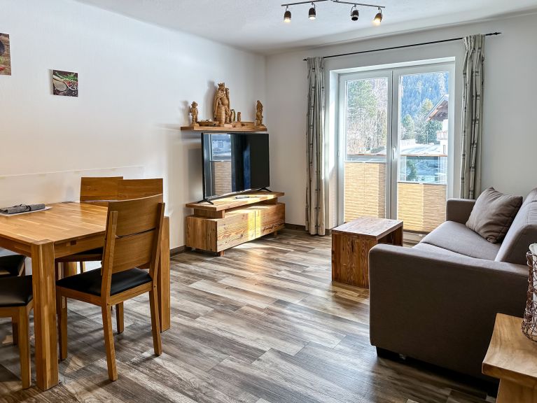 Chalet-apartment Our's Living