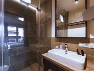 Apartment 24 by Avenida Suite with 2 bedrooms-7