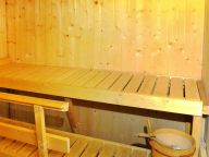 Chalet Piccola Pietra with a private sauna-3
