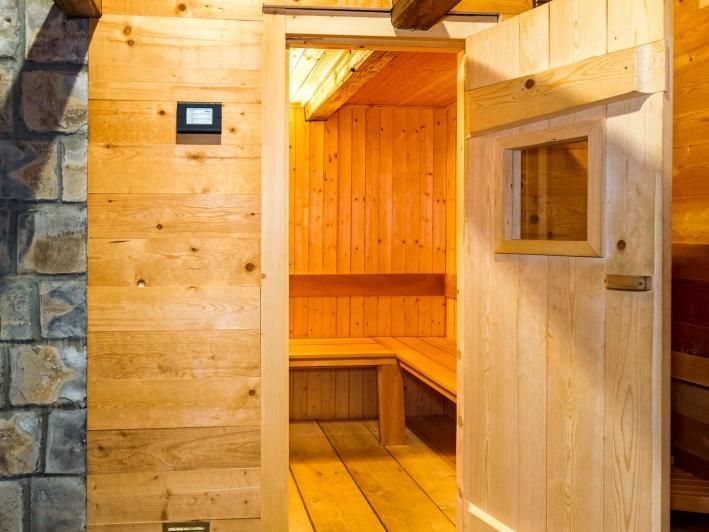 Chalet Vuargnes with private sauna and swimming pool
