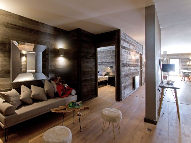 Chalet Nuance de Blanc with private sauna and outdoor whirlpool