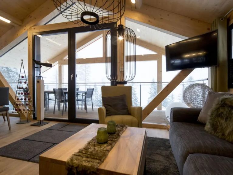 Chalet Reiteralm with outdoor hot tub