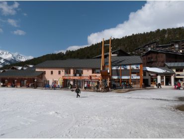 Ski village Charming and car free family village La Norma-7
