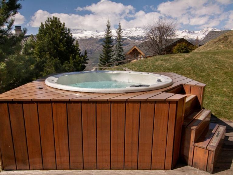 Chalet Le Chazalet including catering, sauna and outdoor whirlpool + Le Petit Chazalet