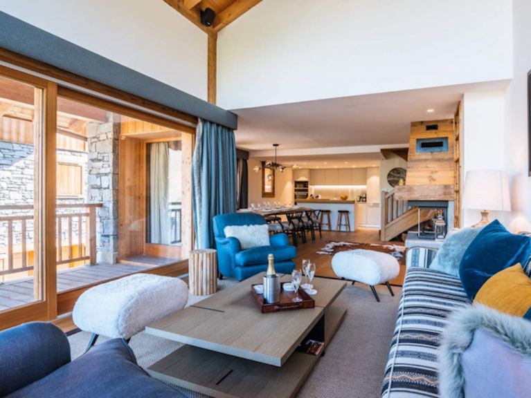 Chalet Caseblanche Peak à Vue with fire place